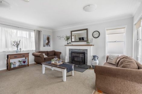 Photo of property in 199 Waimumu Road, Massey, Auckland, 0614