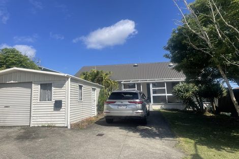Photo of property in 24 Spencer Road, Pinehill, Auckland, 0632