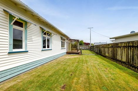 Photo of property in 10 Cameron Street, Hawera, 4610