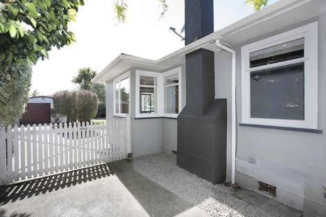 Photo of property in 8 Nairn Crescent, Awapuni, Palmerston North, 4412