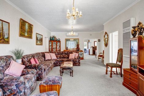 Photo of property in 74 South Road, Manaia, 4612