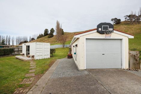 Photo of property in 69 Ongo Road, Hunterville, 4730