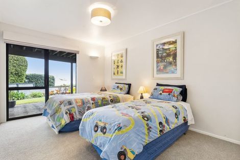 Photo of property in 161 Mellons Bay Road, Mellons Bay, Auckland, 2014