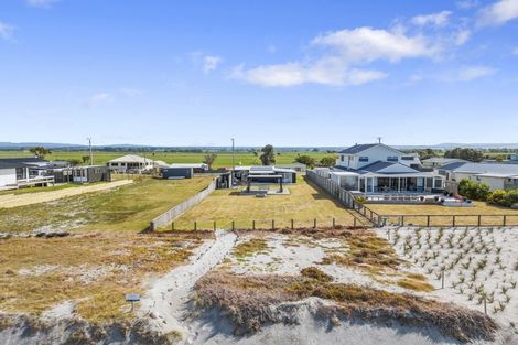 Photo of property in 95 Pukehina Parade, Pukehina, Te Puke, 3189