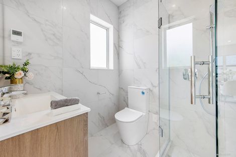 Photo of property in 25 Reserva Crescent, Kumeu, 0810