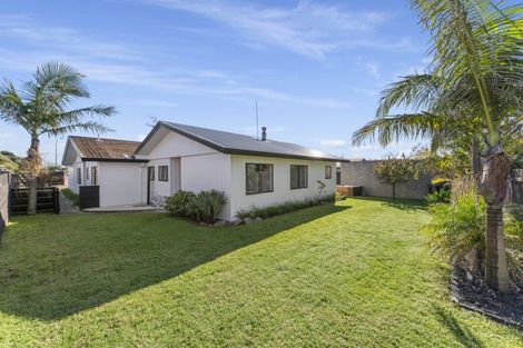 Photo of property in 2/4 Mardi Place, Mount Maunganui, 3116