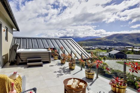 Photo of property in 1 Afton Lane, Jacks Point, Queenstown, 9371
