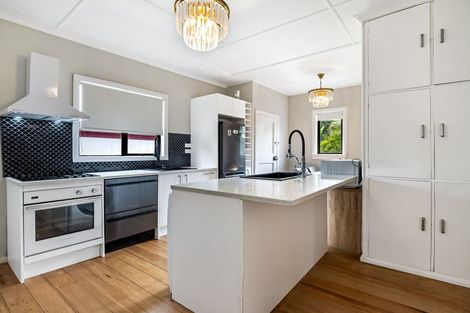 Photo of property in 44 Stirling Street, Te Aroha, 3320