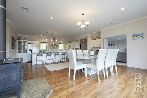 Photo of property in 92 Taiapa Valley Road, Muriwai, Waimauku, 0881