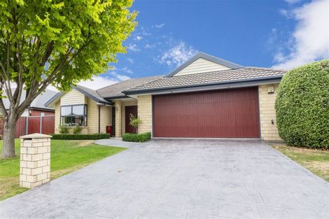 Photo of property in 8 Chesterfield Place, Rangiora, 7400