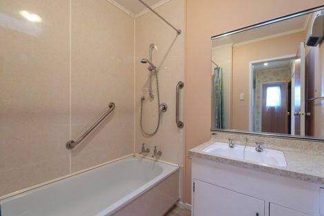 Photo of property in 14a Parkers Road, Tahunanui, Nelson, 7011