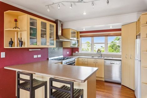 Photo of property in 6 Ruru Road, Otaihanga, Paraparaumu, 5036