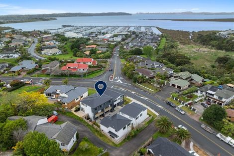Photo of property in 165c Wiseley Road, West Harbour, Auckland, 0618