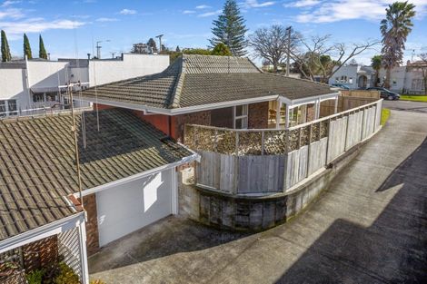 Photo of property in 1/378 Devonport Road, Tauranga South, Tauranga, 3112