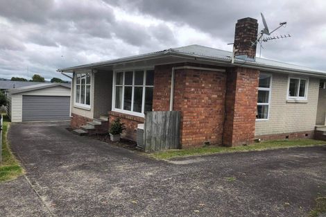 Photo of property in 7 Alma Street, Te Atatu South, Auckland, 0610