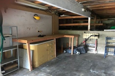 Photo of property in 2 Mcarthur Street, Terrace End, Palmerston North, 4410