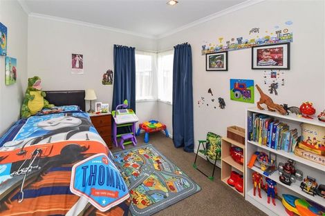 Photo of property in 88 Popokatea Drive, Takanini, 2112