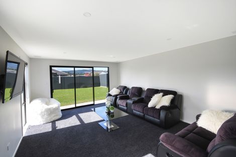 Photo of property in 6 Anderton Crescent, Mosgiel, 9024