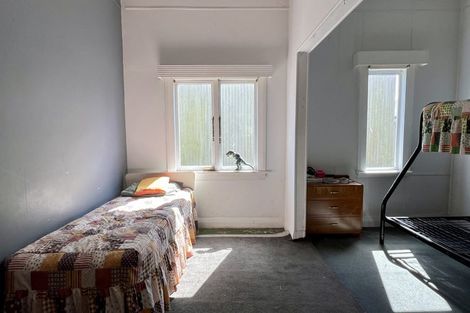 Photo of property in 31 Brougham Street, Westport, 7825