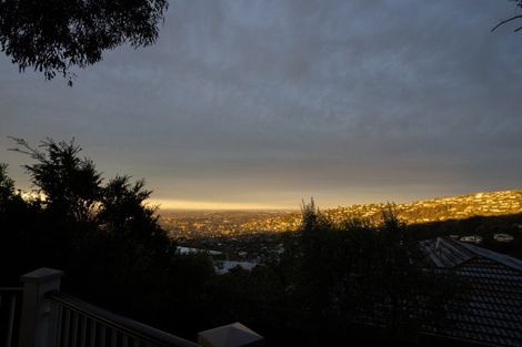 Photo of property in 141 Hackthorne Road, Cashmere, Christchurch, 8022