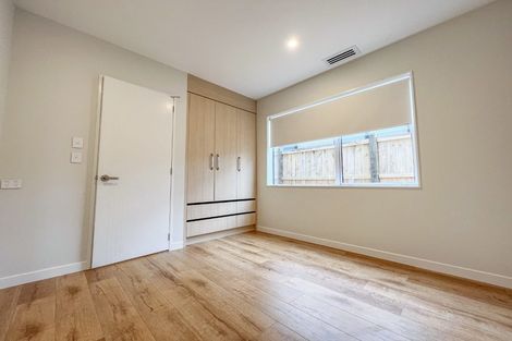 Photo of property in 33 Riroriro Road, Hobsonville, Auckland, 0616