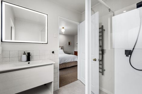 Photo of property in 21a Toop Street, Havelock North, 4130