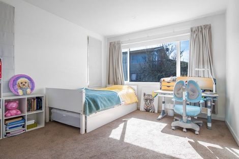 Photo of property in 335a East Coast Road, Mairangi Bay, Auckland, 0630