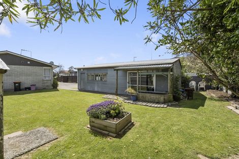 Photo of property in 14 Palliser Place, Milson, Palmerston North, 4414