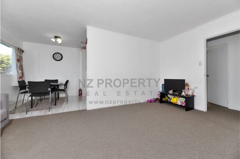 Photo of property in 46 Parrs Cross Road, Henderson, Auckland, 0612