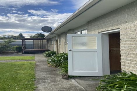 Photo of property in 14 Papawai Road, Greytown, 5712