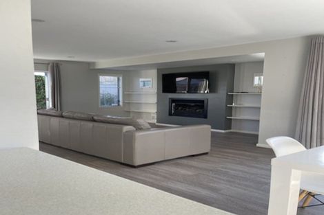 Photo of property in 1/218 Springfield Road, St Albans, Christchurch, 8014