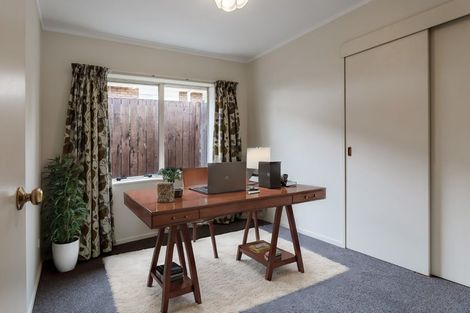 Photo of property in 25 Spinnaker Drive, Te Atatu Peninsula, Auckland, 0610
