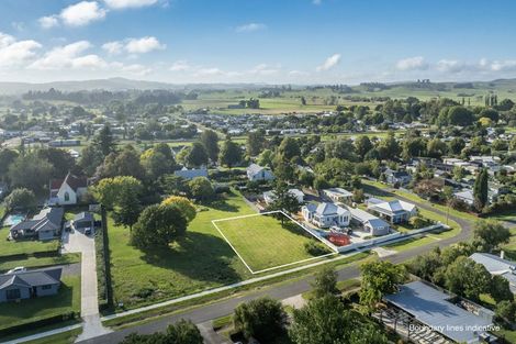 Photo of property in 15 Rochfort Street, Otane, 4202