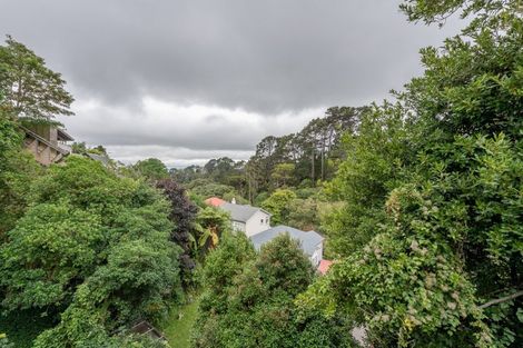 Photo of property in 58 Garden Road, Northland, Wellington, 6012