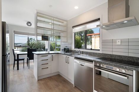 Photo of property in 7 Kotinga Avenue, Glen Eden, Auckland, 0602