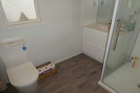 Photo of property in 28 Division Street, Riccarton, Christchurch, 8041