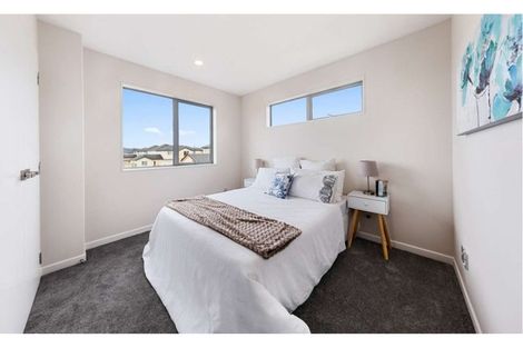 Photo of property in 29 Carrickdawson Drive, Flat Bush, Auckland, 2019