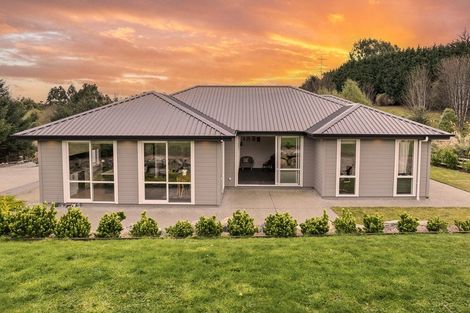 Photo of property in 16 Redwoods Lane, Helensburgh, Dunedin, 9010