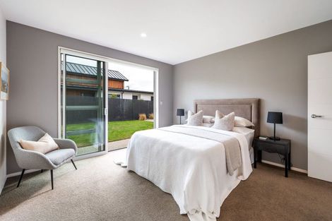 Photo of property in 10 Kelliher Drive, Wanaka, 9305