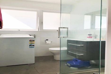 Photo of property in 28 Northumberland Avenue, Belmont, Auckland, 0622