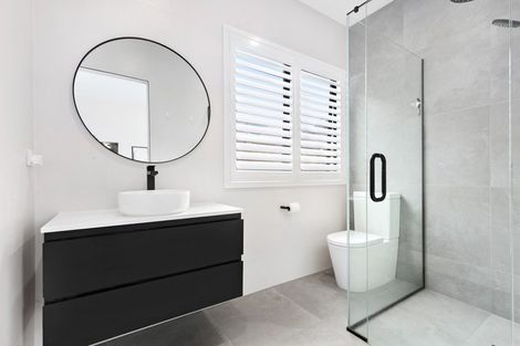 Photo of property in 37 Bannister Street, Jacks Point, Queenstown, 9371