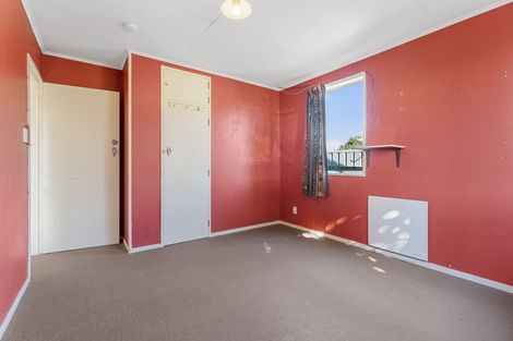 Photo of property in 8 Rutland Place, Milson, Palmerston North, 4414