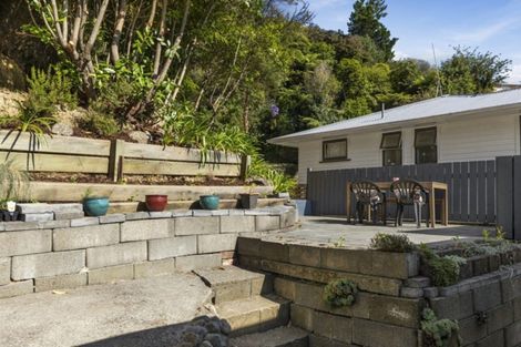 Photo of property in 37 Logie Street, Stokes Valley, Lower Hutt, 5019