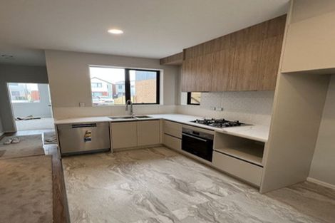 Photo of property in 5 Combat Street, Papakura, 2110