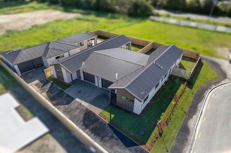 Photo of property in 17 Eccles Place, Otara, Auckland, 2023