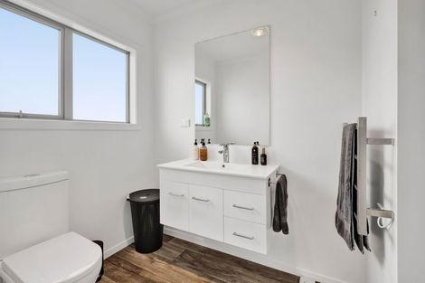 Photo of property in 7 Mercade Close, Stratford, 4332