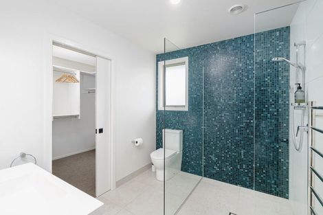 Photo of property in 15 Lady Jocelyn Place, Whitianga, 3510