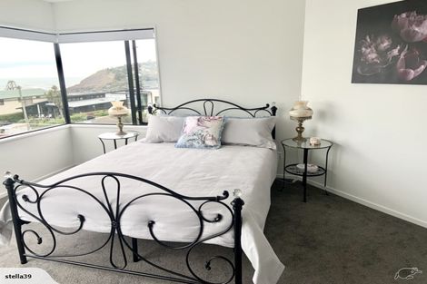 Photo of property in 1/60 Moncks Spur Road, Redcliffs, Christchurch, 8081