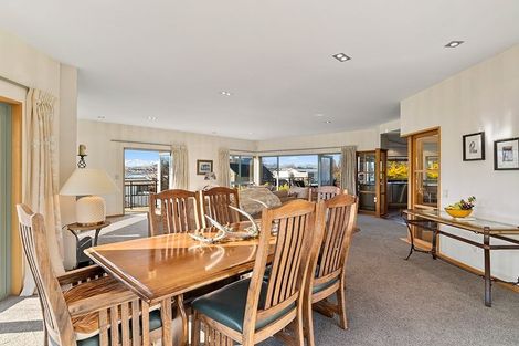 Photo of property in 15 Morrows Mead, Wanaka, 9305