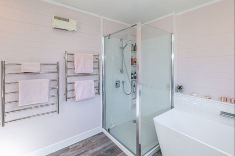 Photo of property in 22 Kent Avenue, Waitarere Beach, Levin, 5510